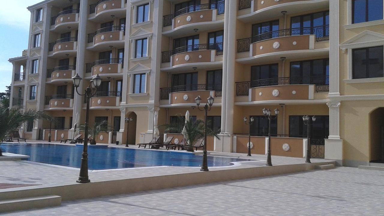 Flora Beach Private Aparthotel Pomorie Bagian luar foto